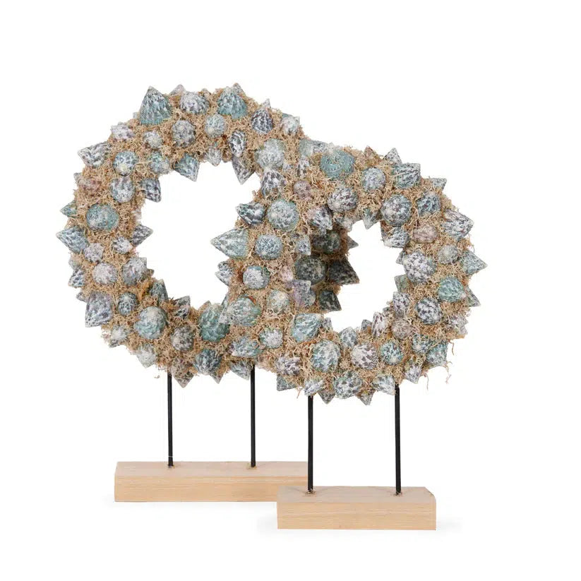 42 Cm Azure Shell Wreath On Stand-Holly and Ivy-Lima & Co