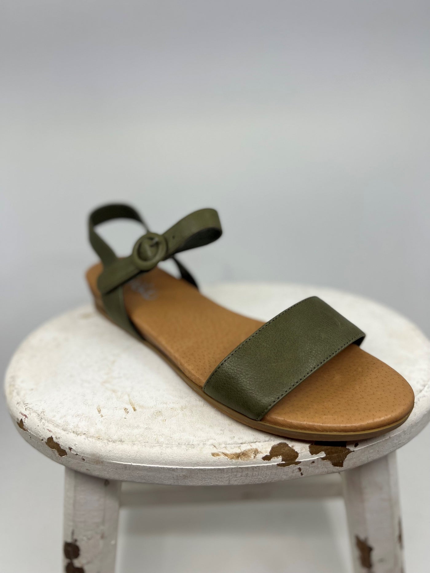 Hendrix Sandal - Dark Olive-Hinako-Lima & Co