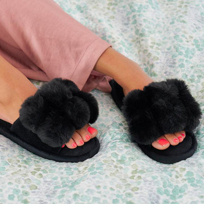 Slipper Cosy Luxe Pom Pom - Black-Annabel Trends-Lima & Co