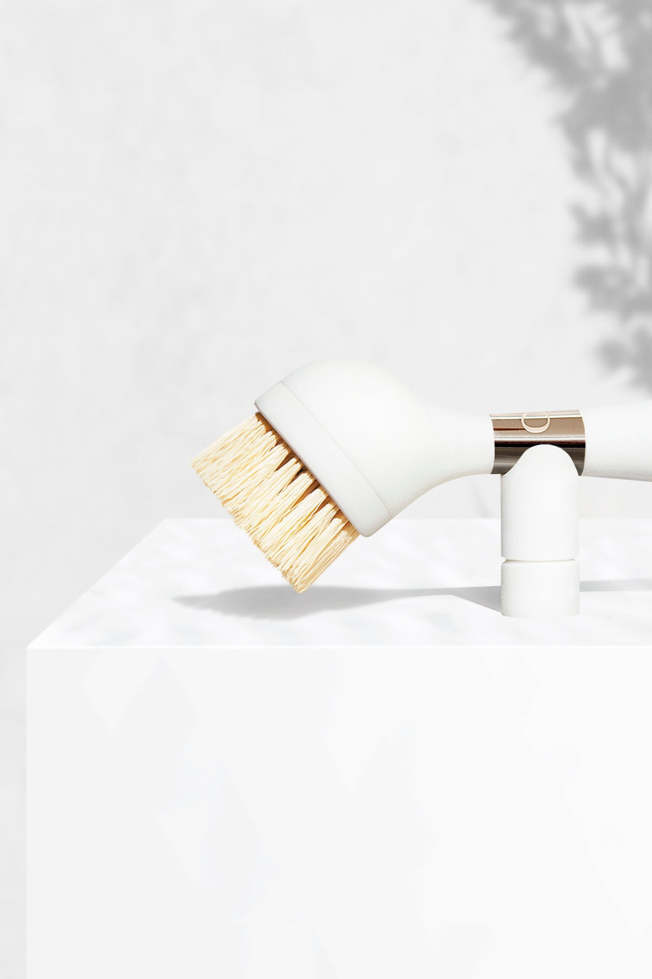 The One Brush - White-Yeseco-Lima & Co